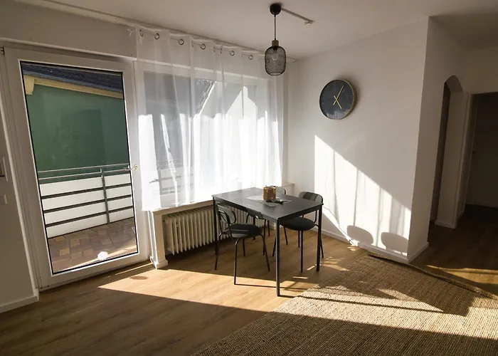 Moderne In Mit Balkon Steinhagen (North Rhine-Westphalia)